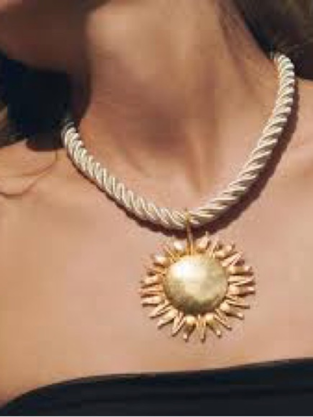 Chunky sunburst necklace